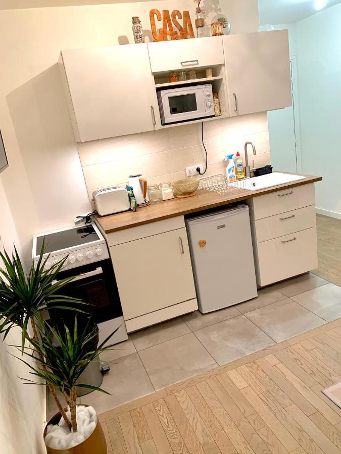 Le Bali Cosy House - T2 Lumineux Et Moderne En Plein Centre Ville De Maisons-Alfort Eksteriør billede